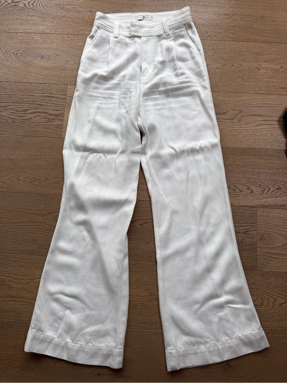 7 For All Mankind Pleated White Wide Leg Flare Jeans
